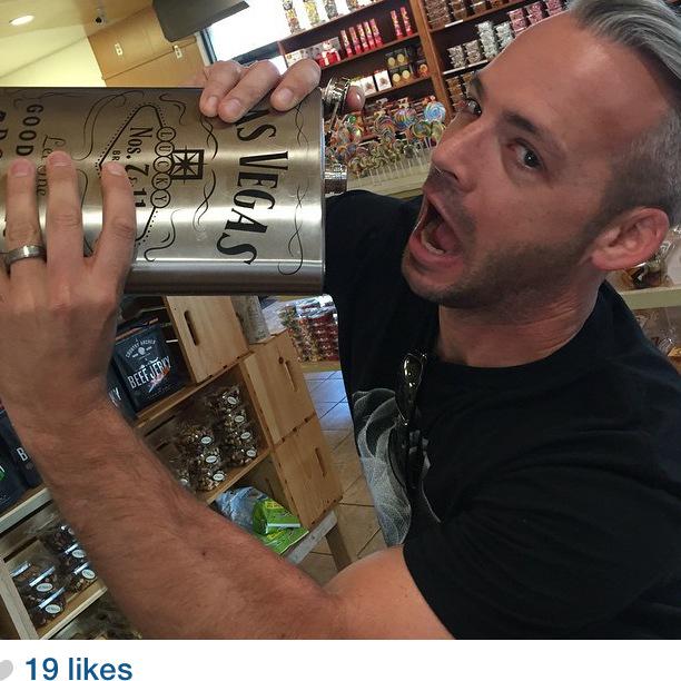 vanayynay's tweet image. Til death do us part 💕💘😋💞 #RosieIsGonnaTalkShitAnyMinuteNow #WaitOnIt #OkayGo