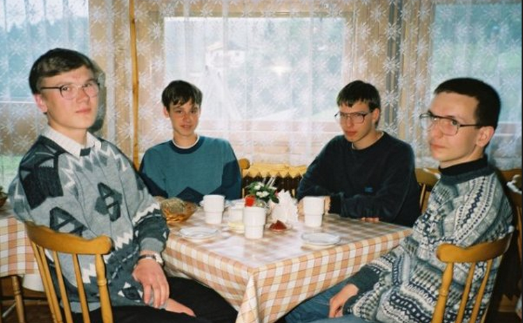 KEEMSTAR's tweet image. GTA Youtuber Parties be like........