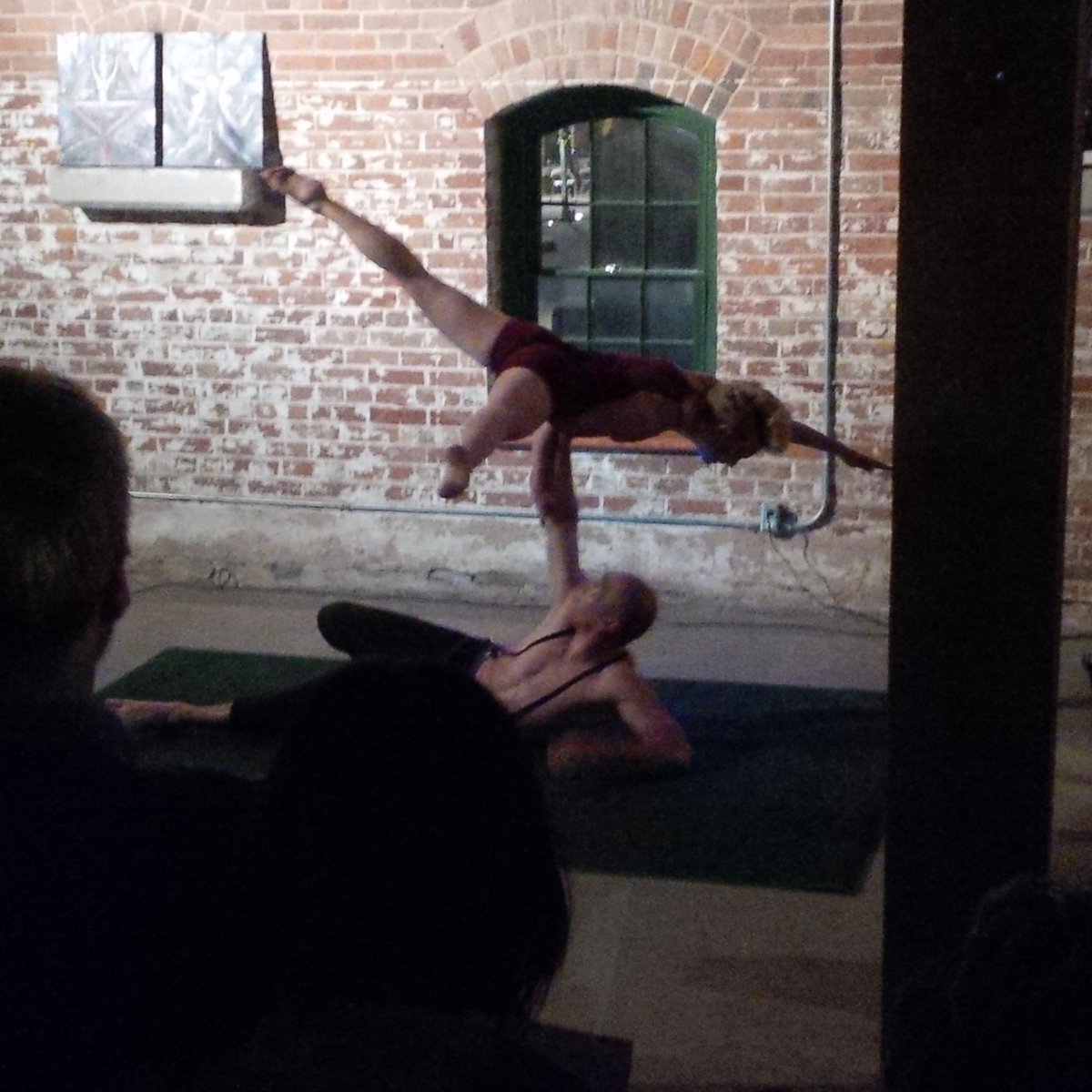 _fashionsavage's tweet photo. And this finale!!! #CirqueIt #Toronto http://t.co/Ds3xc2IguL