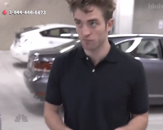 suggestonline's tweet photo. Robert Pattinson Crashes Car On #RedNoseDay Telethon -- WATCH VIDEO! http://t.co/E5bFm09ooq #RedNoseDay25 #RedNose http://t.co/kykUPwOmNL