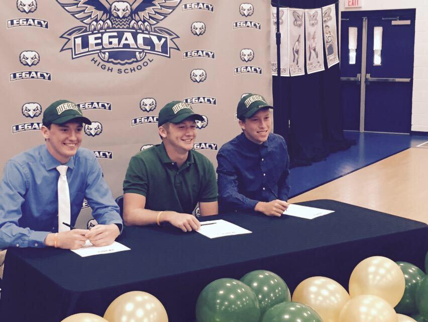 Congrats to <a href="/HudsonDillan/">dillan hudson</a> @ColtonLiddell9 &amp; @knechtion7 on their signing tonight to play football at Webber next year