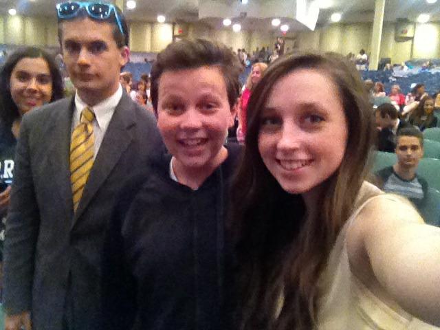 karissaking99's tweet photo. Guinness World Records at NITOC 2015! Breaking the consecutive selfie record! #NITOC2015 ##guinnessworldrecord http://t.co/Cajv2MsktL