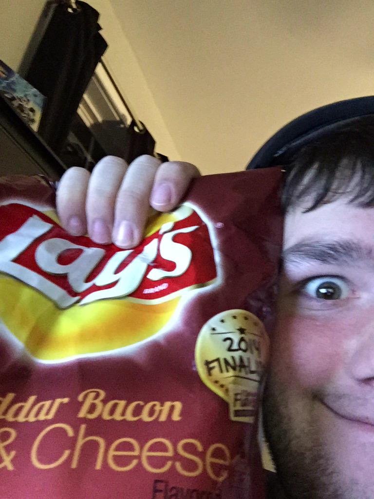 DustenV1997's tweet photo. I loves me some chips! #747hunt http://t.co/LyHTjHKc4A