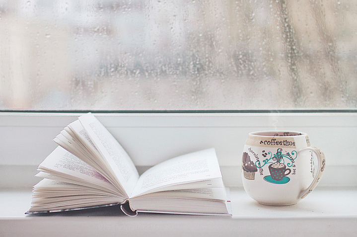 HKPublishers's tweet photo. This is the perfect weather to sit down with a hot cup of tea and a good book. What's your rainy day book? http://t.co/Ra9vDJuV35