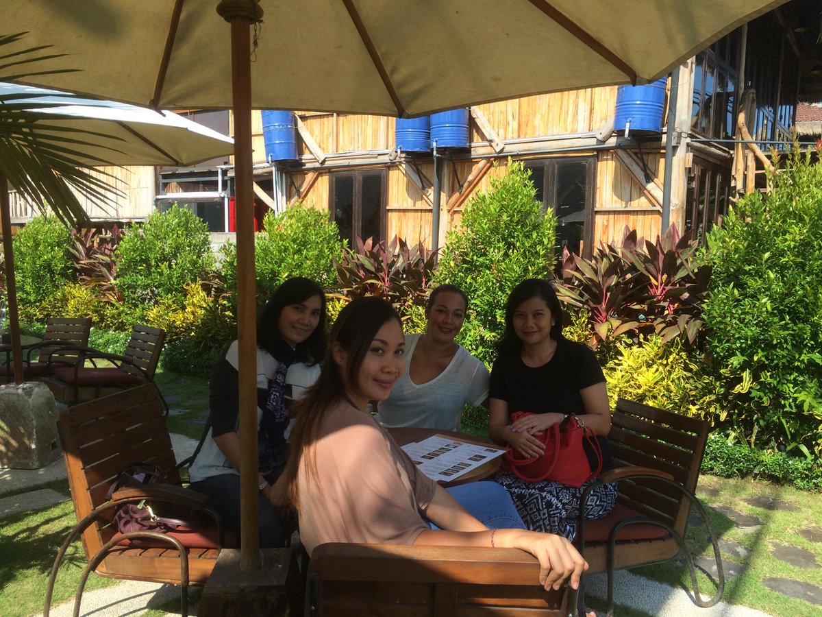 rhans77's tweet photo. Bfast with Lovely Ladies 😜😘 (@ Monsieur Spoon in Badung, Bali) https://t.co/bWPgMtIvnu http://t.co/GF67C21pg6