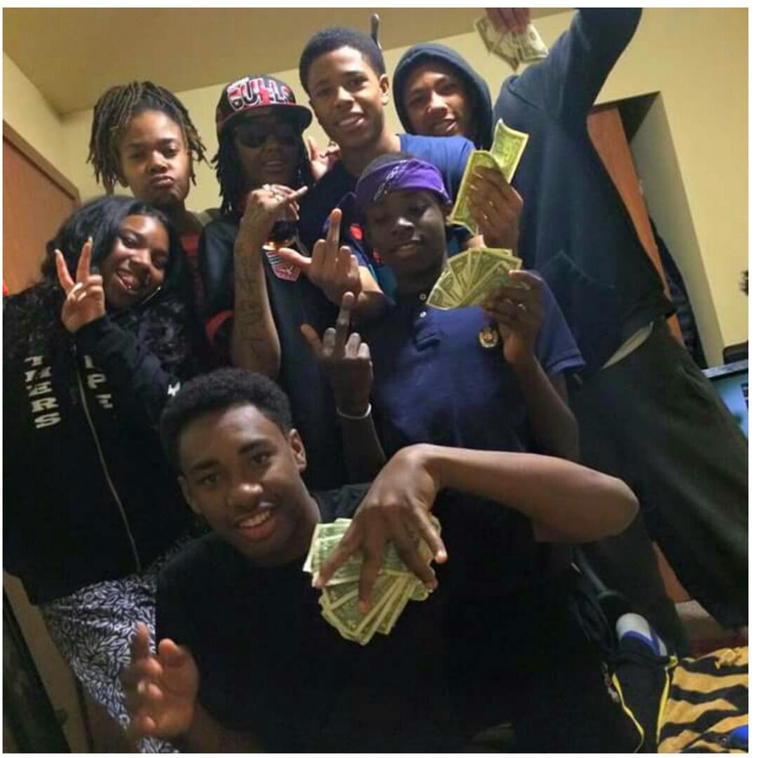 BigMic_'s tweet photo. Niggas be like #RealMGM 💀 http://t.co/YD7eQUvn2o