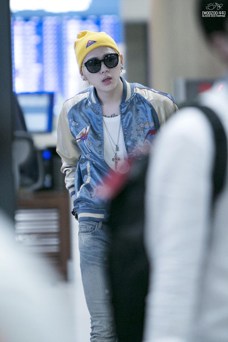 woozoo_z's tweet photo. [150521] 인천공항 입국 #블락비 #지코 #ZICO (@ZICO92) 이 청바지만 맨날 입어주면 좋겠다..청바지가 사람잡네ㅠㅠㅇ<-< 공항에서 런웨이하는 #지호  http://t.co/4fzN0ILYd7 http://t.co/CVM7MOXTme