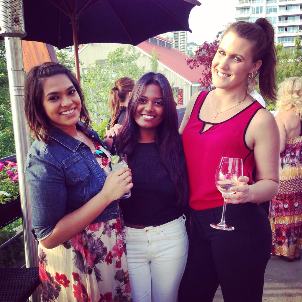jeniesuggests's tweet photo. @pier7restaurant #pier7restaurant #NorthVancouver @CityOfNorthVan #lowerlonsdale#3years @AmandaMarr2 @PineappleRepair http://t.co/5vAGUemmxs