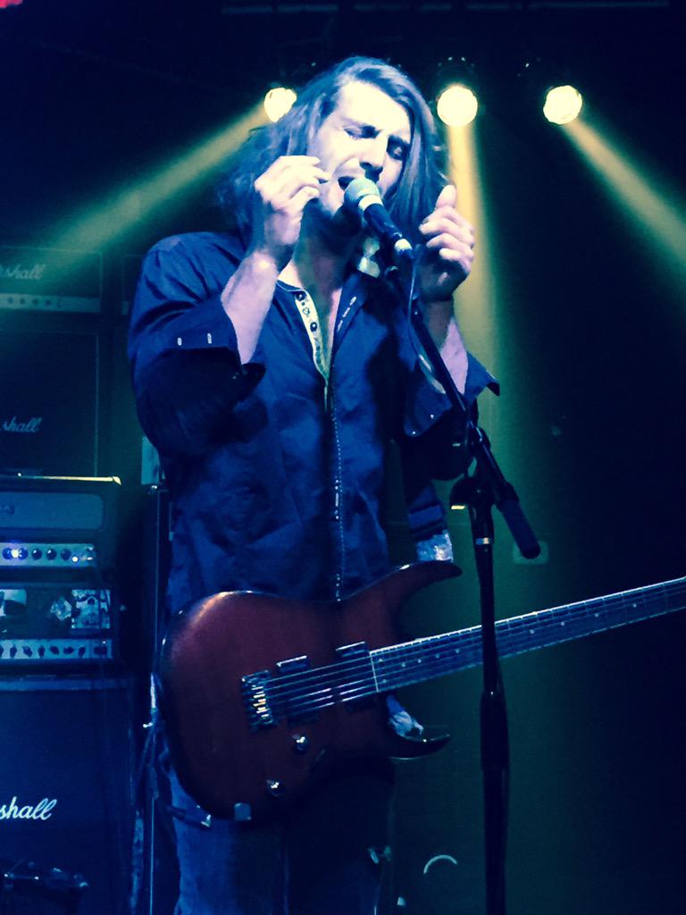 VelvetBlackBand's tweet photo. It's on!!! @VampdVegas #GuiltyAsSinTour http://t.co/tWxX3BOkPS