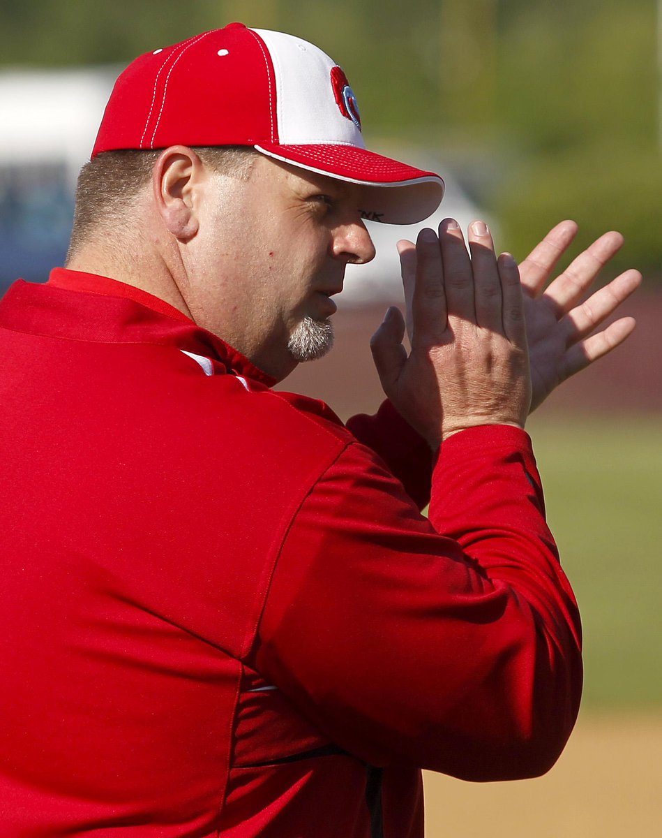 NWHPreps's tweet photo. RT for new Marian Central coach Tom Kruse Fav for ... well ... Tom Cruise http://t.co/SskF3DLyvo