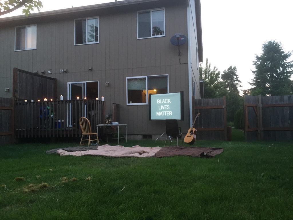 Chela393's tweet photo. Prayervigil @ my place to pray for peace/justice/healing #AndreThompson &amp;  #BrysonChaplin #Olympia #BlackLivesMatter http://t.co/QyeBNTRScG