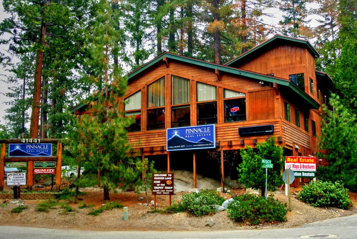 Pinnacle Real Estate (WeSellSL) Twitter