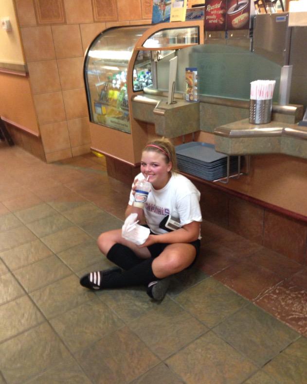 bfergss's tweet photo. happy 18th allstar⭐️ tb to your 1st donair, time to go crash your 1st legal beer #rookiesstillsitonthefloor @SClinee http://t.co/vBsD8VLGKv