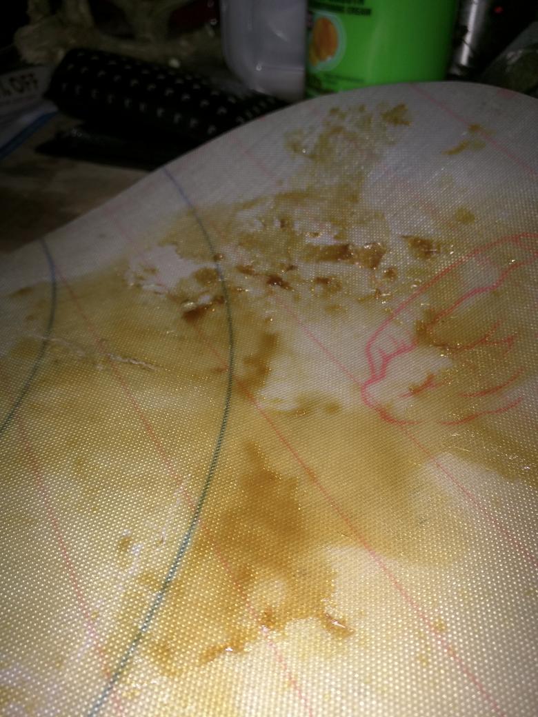 sto_ner's tweet photo. #liveresin #hash #colorado #DAB http://t.co/UxYX2QrVmY
