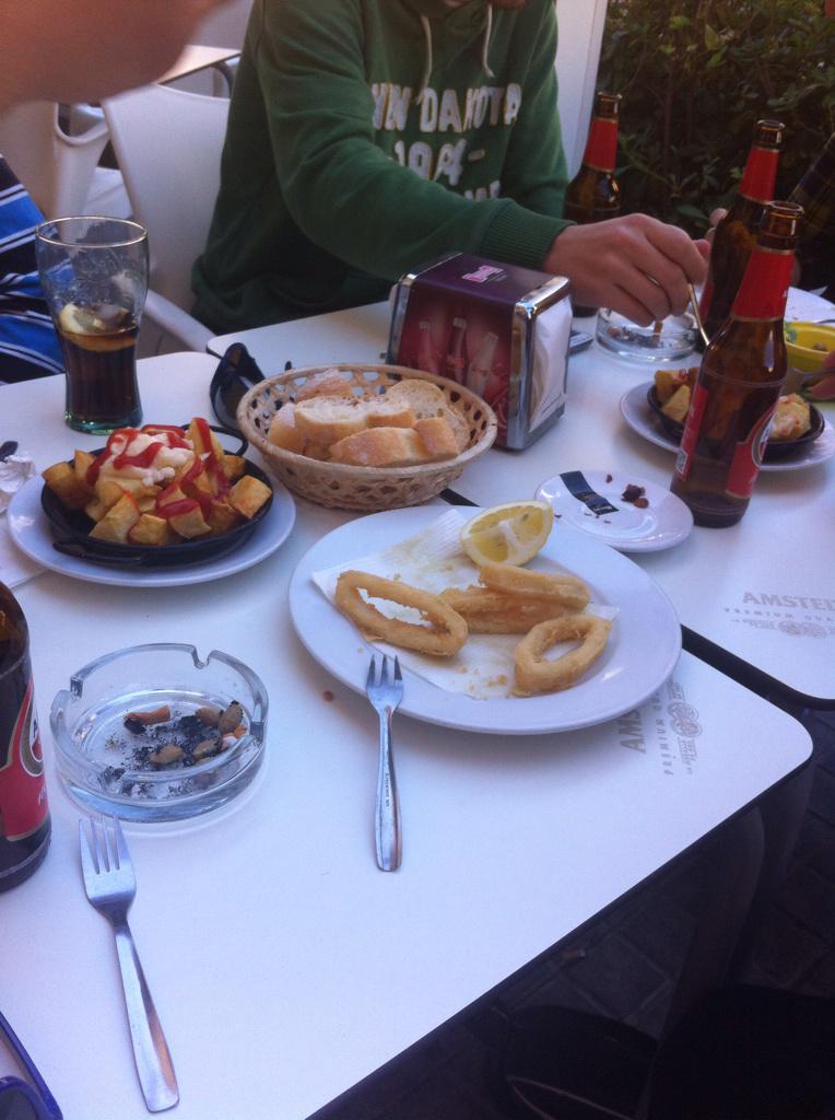 jorgesancho4's tweet photo. @tonipctb @RafaBosca http://t.co/CYHqZj1B5X