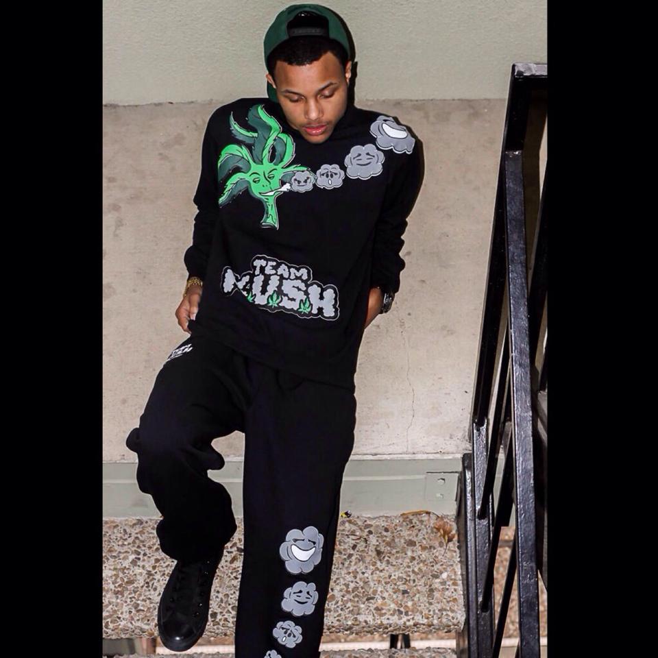 ThatsWassaname's tweet photo. #TeamKUSH Before Summer Sale!

Beanies-$15
Hoodie-$20
Sweater &amp; Sweatpants-$20 

On the new http://t.co/1ksdMTKrna http://t.co/wLCeEKxexc