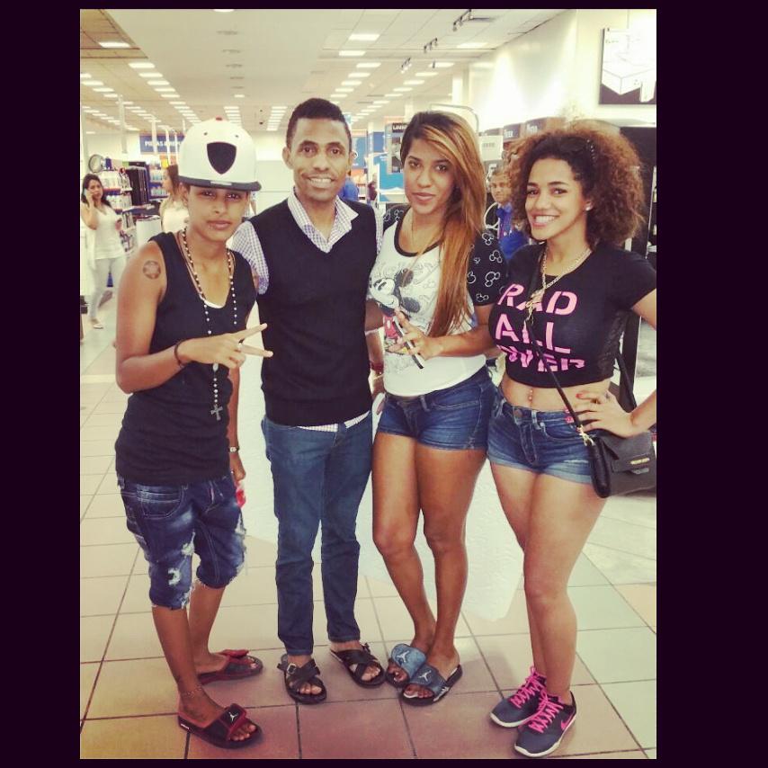 RealIntruza's tweet image. Con el boka de mamañema ;; diqo con el boka de piano