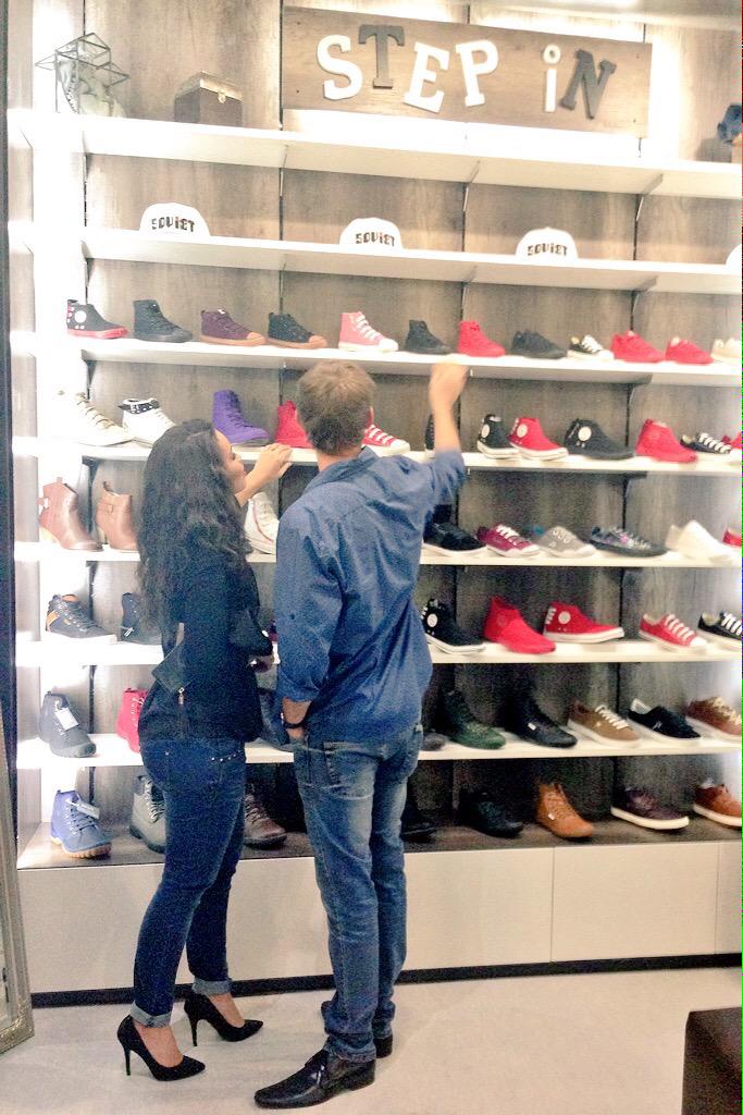 AsSeenByLloyd's tweet photo. @Lavoco Thanks for the Follow! 😄👏🏼 #FF check out @SovietDenim #SovietPremium store launch...
http://t.co/dJpMGVit50 http://t.co/dTDhUJ5BXT