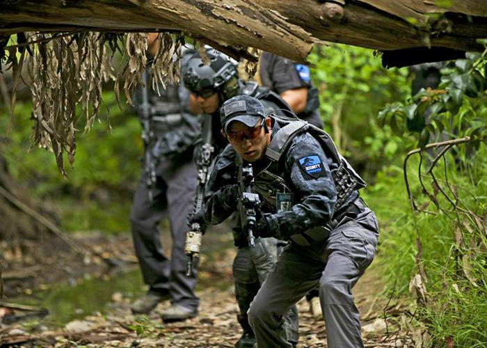 popularairsoft's tweet photo. Feature: "Jurassic World: Asset Containment Unit" Fan Film By Spartan117gw http://t.co/TBFKL7s58x #airsoft http://t.co/HmTFyAkA6r