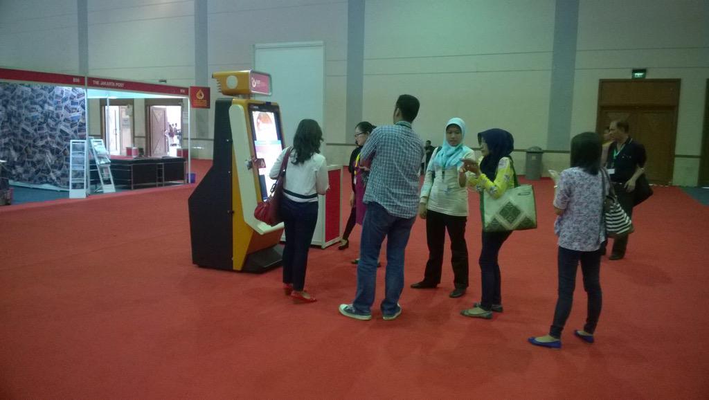 im freephoto tweet media