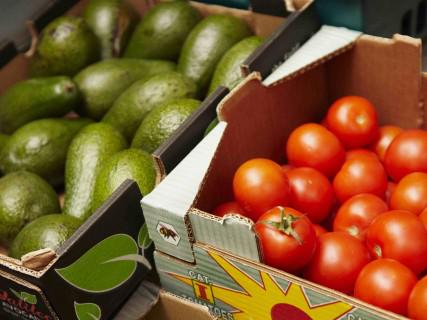 foodcycle's tweet photo. New law in France forces supermarkets to reduce #foodwaste by donating surplus to charity! http://t.co/GgD5drEZhN http://t.co/FhQx4bqXpJ