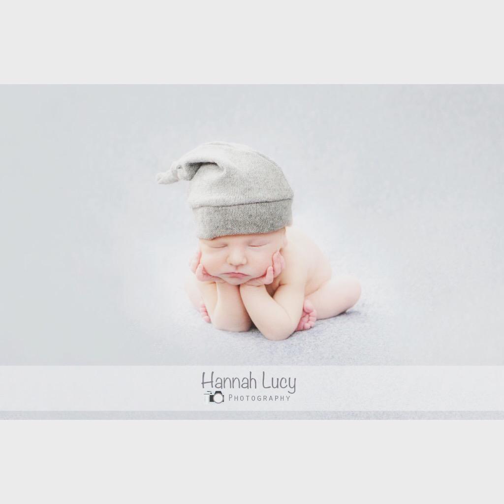 💙😍 #newbornbaby #newbornbabyposing #froggypose #cute #boy #photoshop