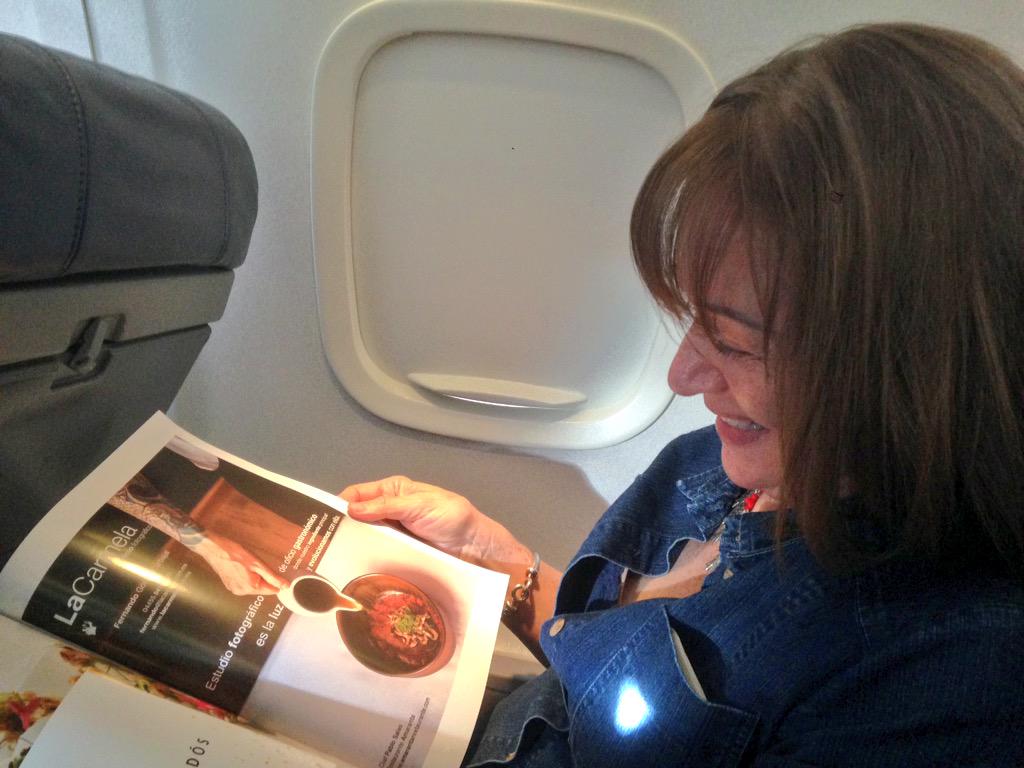 Así <a href="/chefmargaritac/">Margarita Carrillo</a> fue la primer persona en conocer el Almanaque de la Cocina Nacional Coleccionable III.