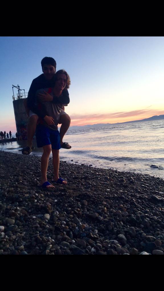 ShaunAndrew3's tweet photo. Me n bae #Basic #PointWoronzof http://t.co/DWtu5gUnyg