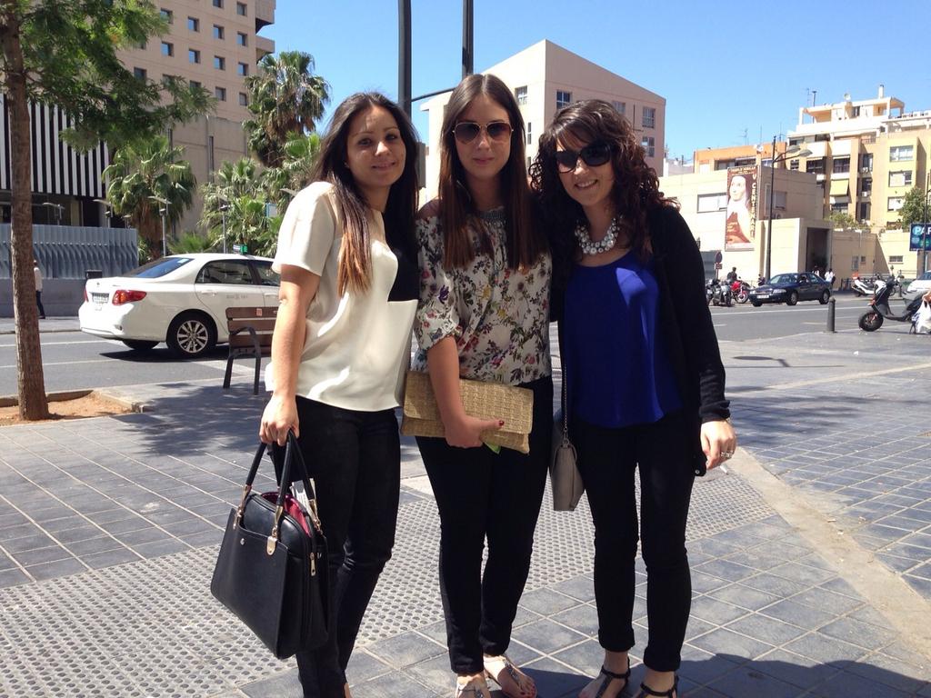 sweetbitter9's tweet photo. Empezamos con super regalito de las R2! @esailu #EIR2015 #ilusión #matronas #yasomosresidentes http://t.co/RL1Y9YE2vA
