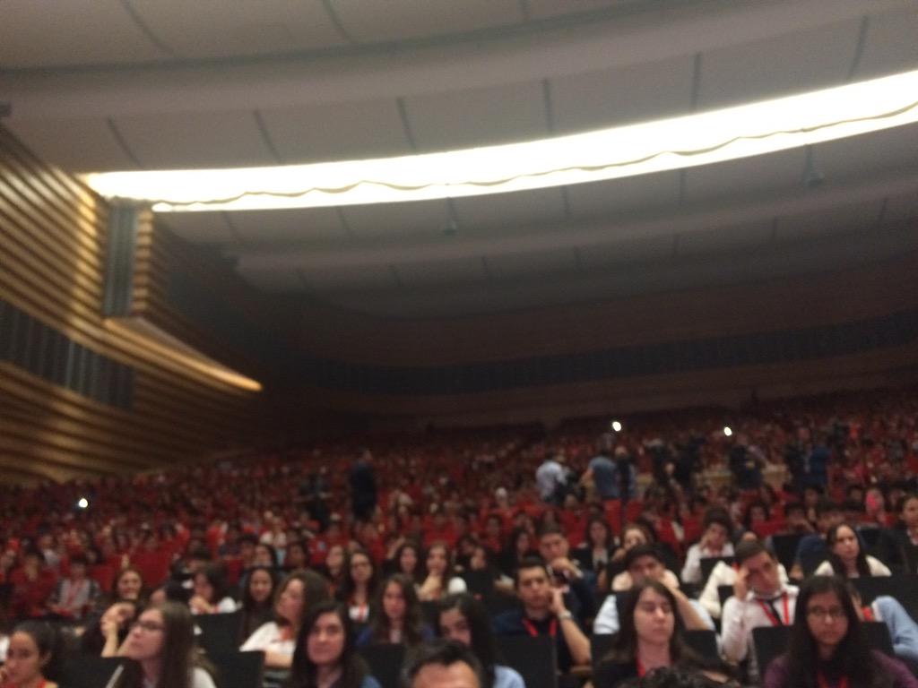 #CumhurbaşkanıErdoğan #FatihProjesi kapsamında tablet dağıtım töreninde öğrencilerle buluştu... #Ankara