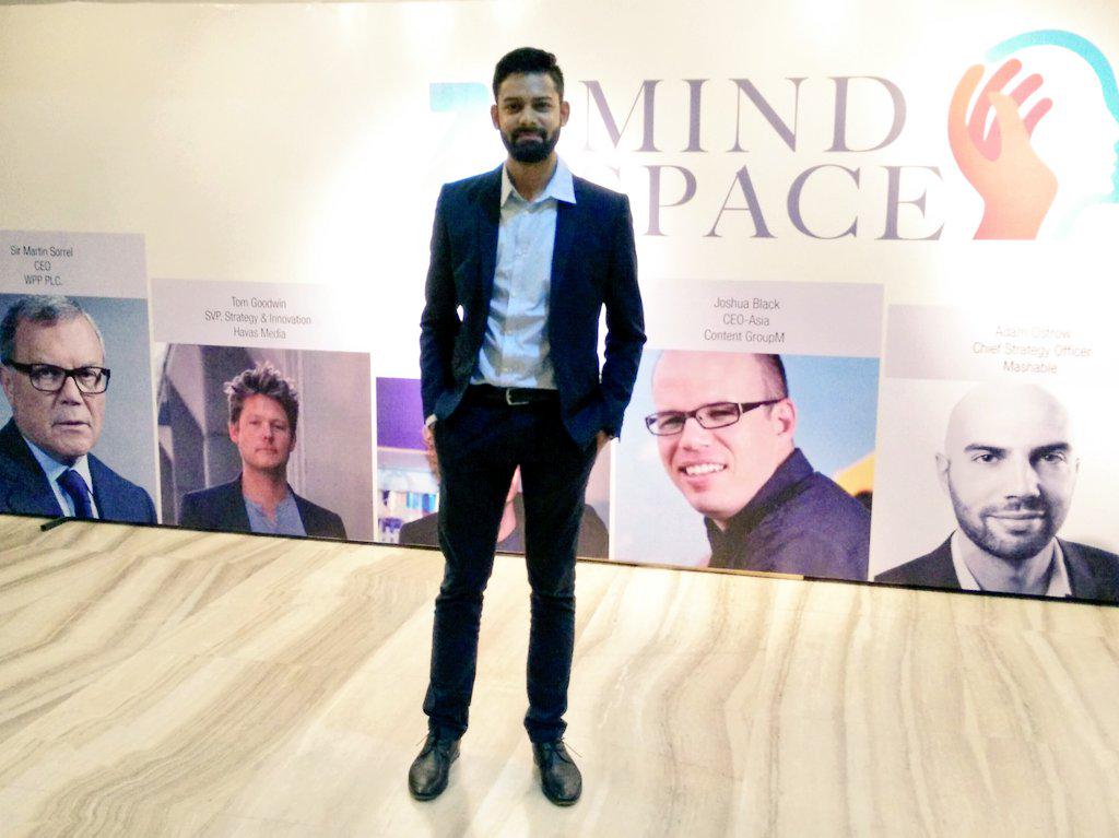 ShanayaS_'s tweet photo. Looks like the boys are on a roll today, here is another smart look by @pratiksingla #ZEEmelt15 #MindShareIN http://t.co/fK6zSofUKy