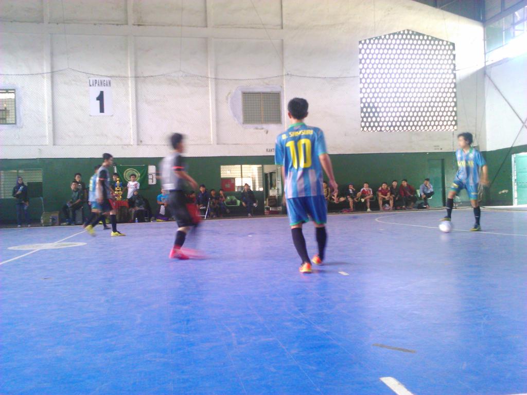 Di lapang 1 score sementara CFC 0- 1 fibusi. 
Final CCL 2015
