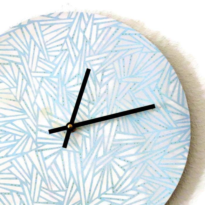 ShannybeeboR's tweet image. SALE Unique Retro Wall Clock, Ready to Ship, Geometric Decor, Home an… etsy.me/1FH8bc8 #Etsy #GeometricClock