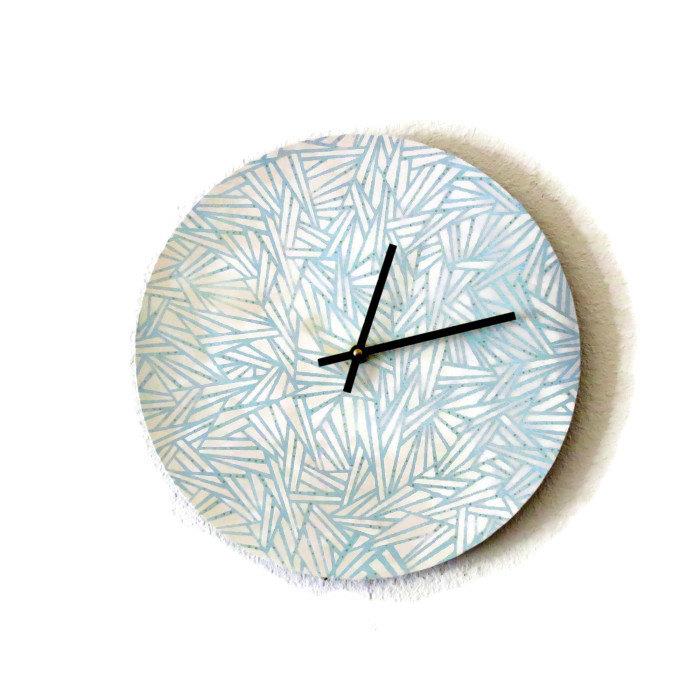 ShannybeeboR's tweet image. SALE Unique Retro Wall Clock, Ready to Ship, Geometric Decor, Home an… etsy.me/1FH8bc8 #Etsy #GeometricClock