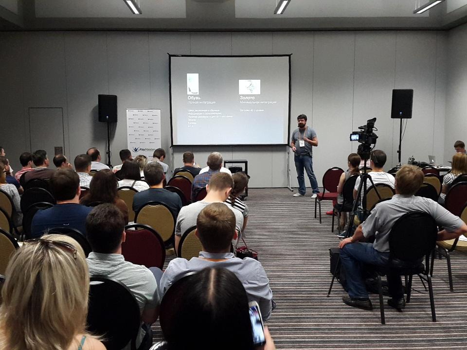 zakasy's tweet photo. Евгений Мусиенко о кейса и опыте перехода из оффлайн в онлайн на #shopconf http://t.co/S2zLm4eVrA