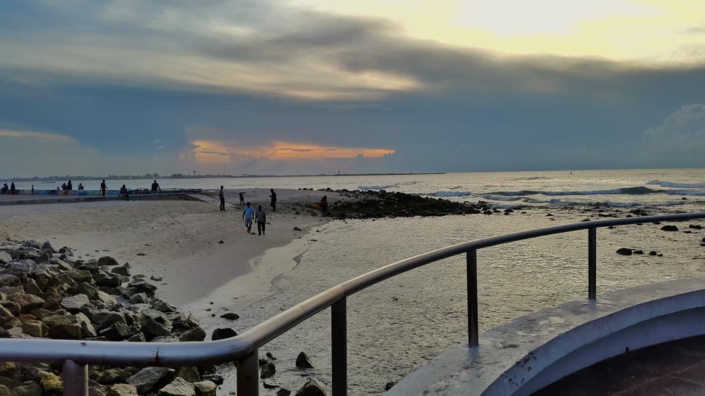 aisthu's tweet photo. We don't want to borehole our reef and destroy it to build a bridge #China go build bridge in your home #NoToBridge http://t.co/pllceLflPk