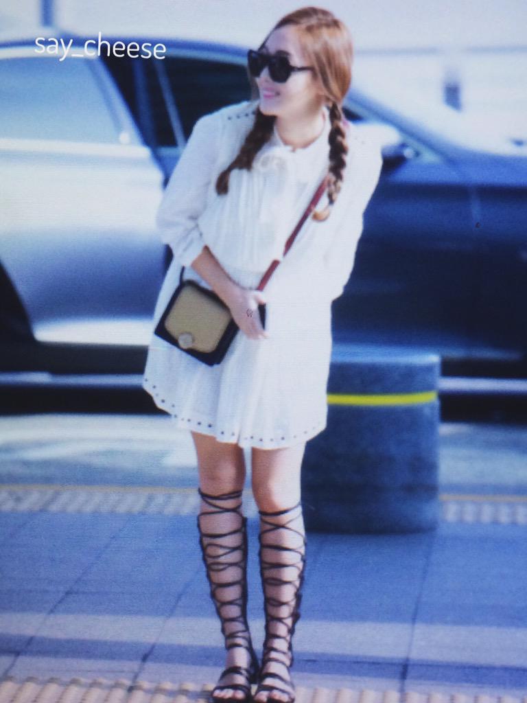 [PIC][22-05-2015]Jessica khởi hành đi Thái Lan để tham dự FanMeeting "JessicaSweetDayinThailand" vào chiều nay CFmQMfPUgAAe5n5