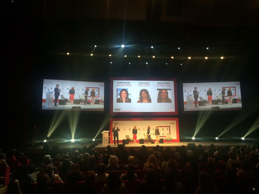 kadinicintekses's tweet photo. 1. Panelimiz @AylinNazliaka @ruhsardemirel ve Selma Irmak'ın katılımı ile devam ediyor. http://t.co/9saBFzTBDt
