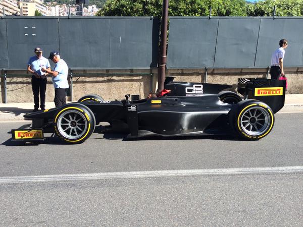 F1LV's tweet photo. Pirelli 18" riepas uz GP2 formulas. F1 nākotne? Noskaidrosim līdzjutēju domas: patīk - RT, nepatīk - FAV. http://t.co/kH5egva3Xg