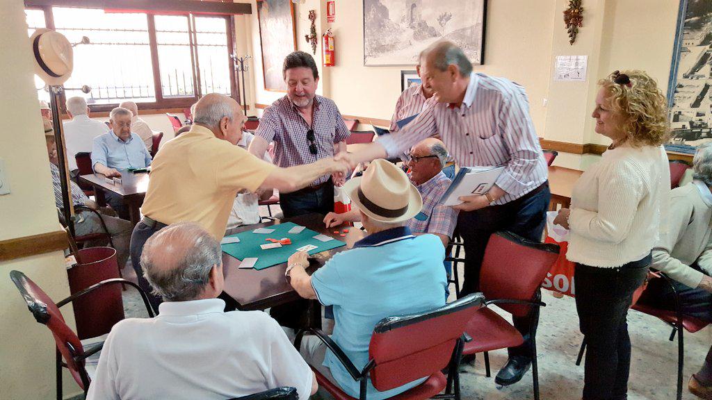 javierduqueATQ's tweet photo. Los mayores volverán a ser protagonistas en #Antequera. Para ello, necesito tu confianza. #YoVotoPSOE http://t.co/NEEa1TgHd4