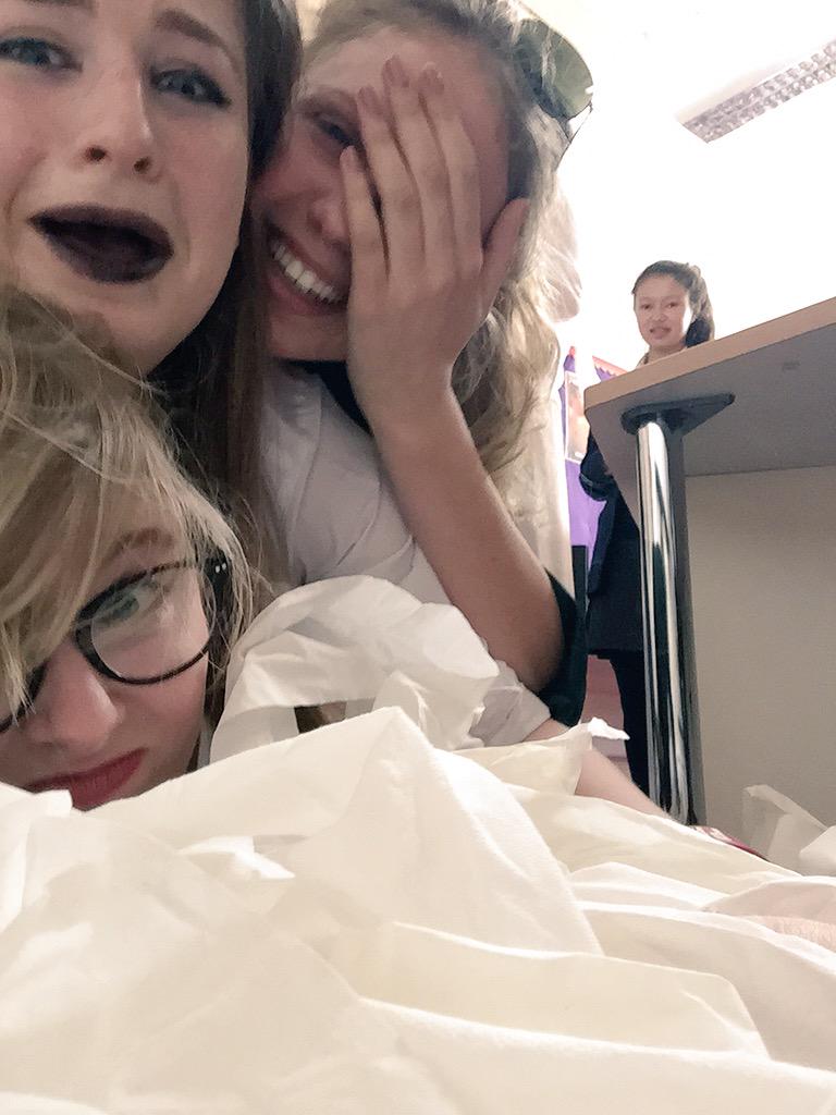 SFRanon's tweet photo. We shaaaalll not we shall not be moved #loopaperladz http://t.co/gSaMMlBz3H