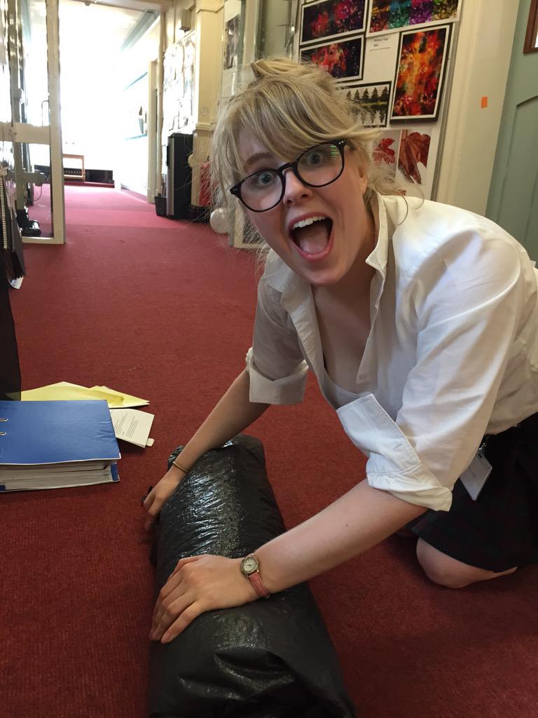 SFRanon's tweet photo. Ellieanore has always been good at rolling http://t.co/twsRhN2DJY