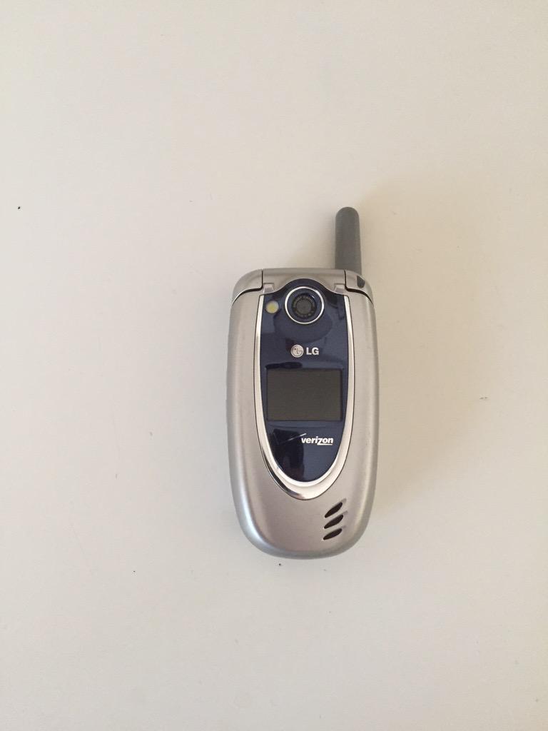 cheesepizza5000's tweet photo. Got my new phone all charged up ready to go for @MysterylandUSA #UndergroundPhone #TechnoPhone http://t.co/xHU70e7VxH