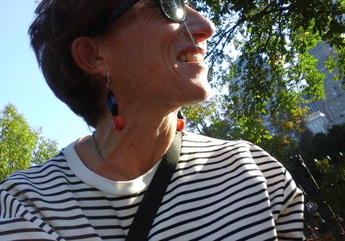 acillerai's tweet photo. la stilista della linea #telavela racconta come sono nate le #borsemoda #cabbdesign scoprilo http://t.co/JfYIu9ikiG http://t.co/8mdUJ0qHrR