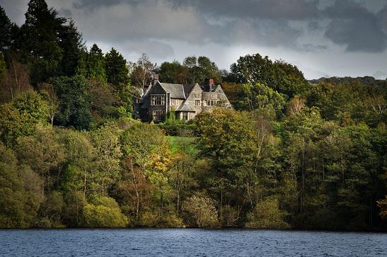 LakesCumbria's tweet photo. Take the plunge with new wild swimming package in the #lakedistrict @LDCHotels @headtohills http://t.co/MNdz6mjX9V http://t.co/8txkEdm800