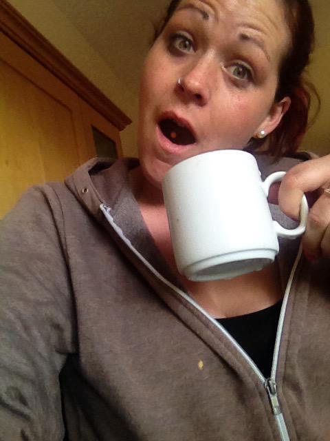 AshokelKelly's tweet photo. Mmmm cuppa tea...#lyonsalltheway http://t.co/M4jGz1HQL2