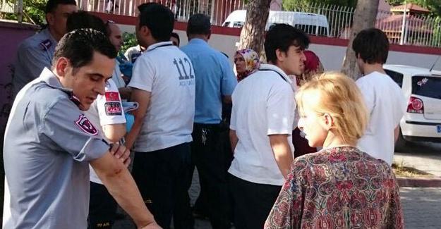 Yurtta kalan 3 kız dehşet saçtı
internet1.co/guncel/yurtta-…