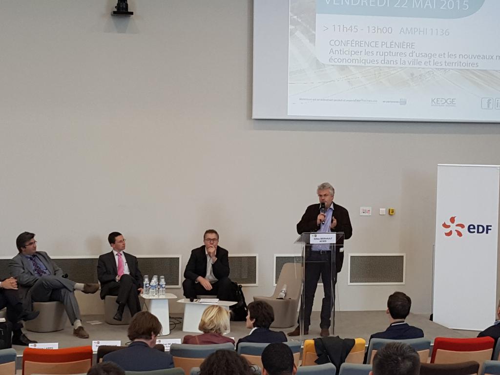 cosmotechweb's tweet photo. #MetroNum : Anticiper les ruptures d'usage et les nouveaux modèles économiques dans la ville #Smartcity cc @Metro_Num http://t.co/UggKfYEPBu