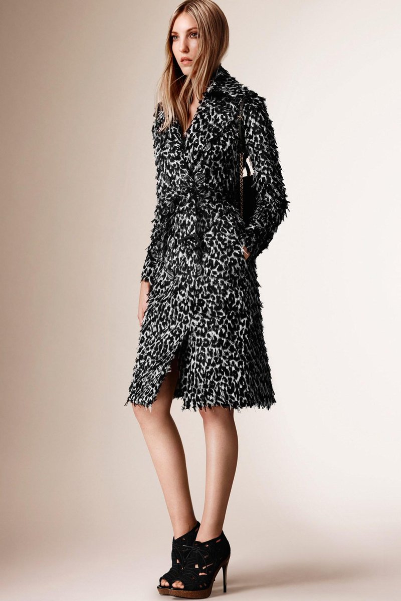 BritishVogue tweet picture