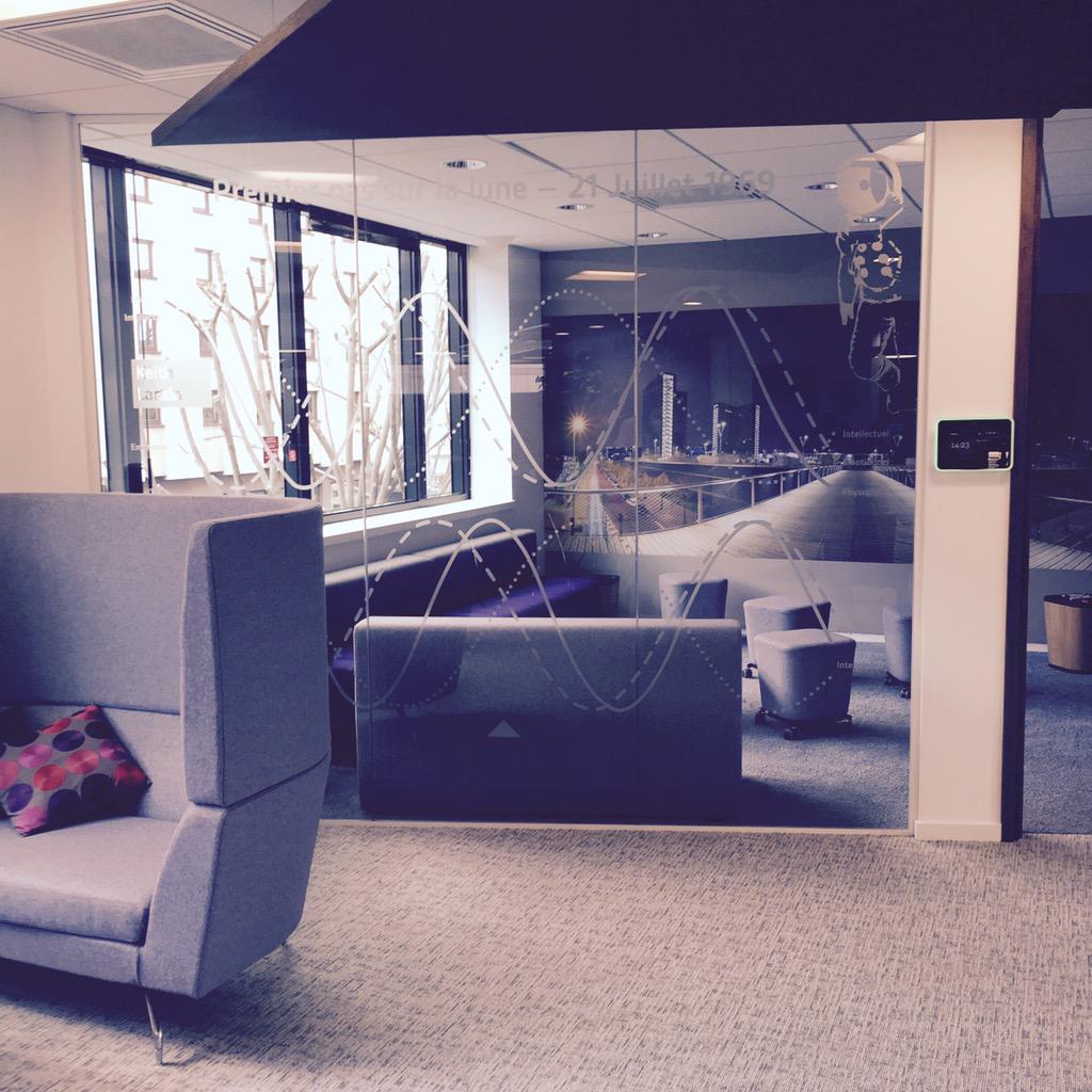 emmanueljuhel's tweet photo. #smarterworking #office #soundscaping #design #plantronics #paris #france #lounge Cool collaborative workspace http://t.co/Lg40KFvHnG